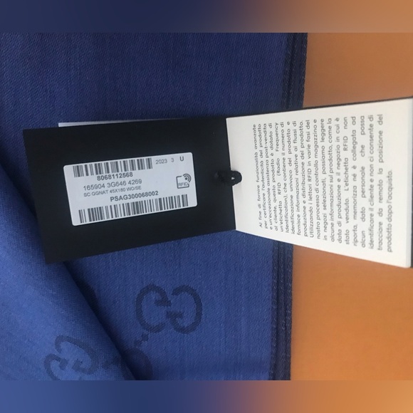 BNWT GUCCI SCARF - Picture 6 of 16